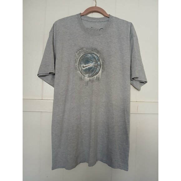 Vintage Y2K Nike Basketball Center Swoosh Graphic T-Shirt Gray Short Sleeve - Picture 1 of 8
